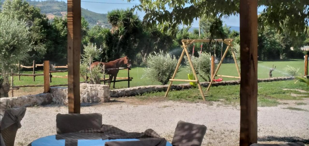 B&B Tenuta San Michele Capaccio Exterior photo
