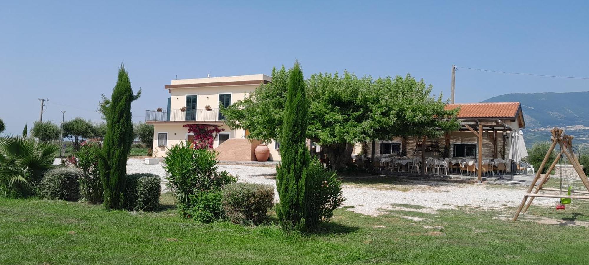B&B Tenuta San Michele Capaccio Exterior photo